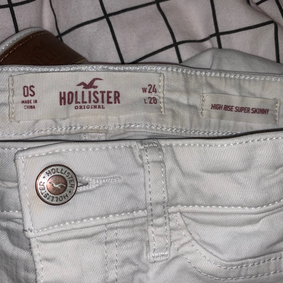 Distressed White Jeans - Picture 2 of 3